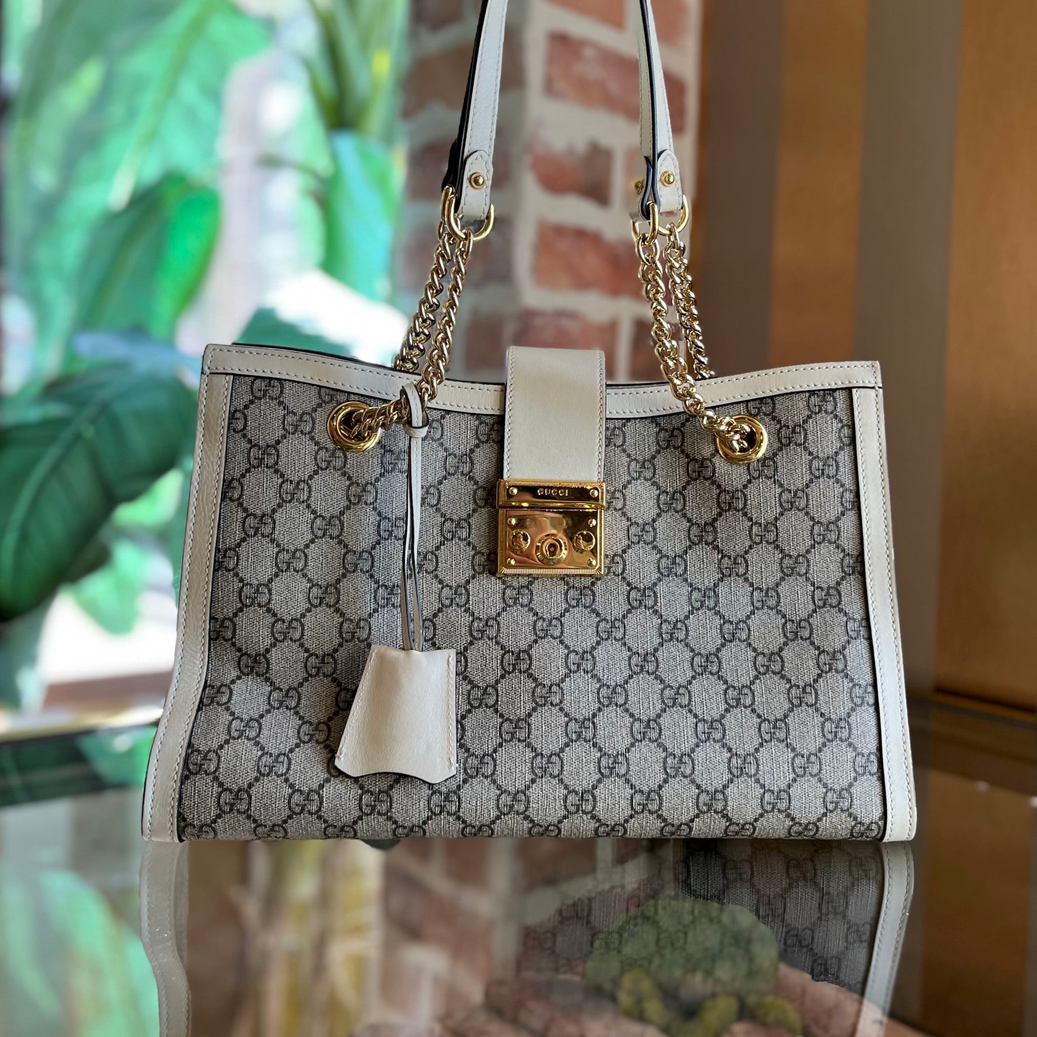 GUCCI Padlock Medium Cream GG Supreme Canvas Tote Bag