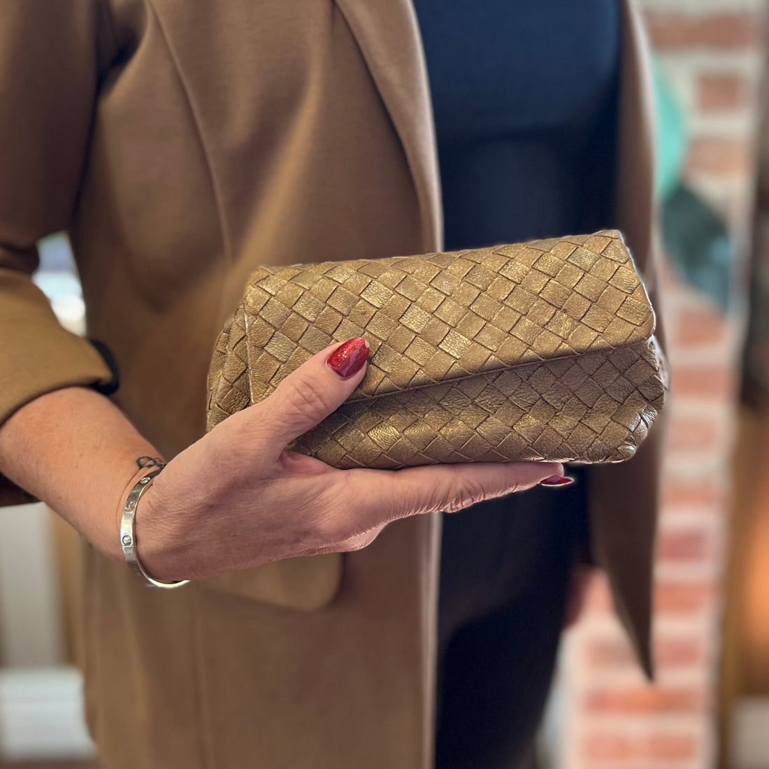 BOTTEGA VENETA Pouch Metallic Beige Intrecciato Leather Woven Clutch