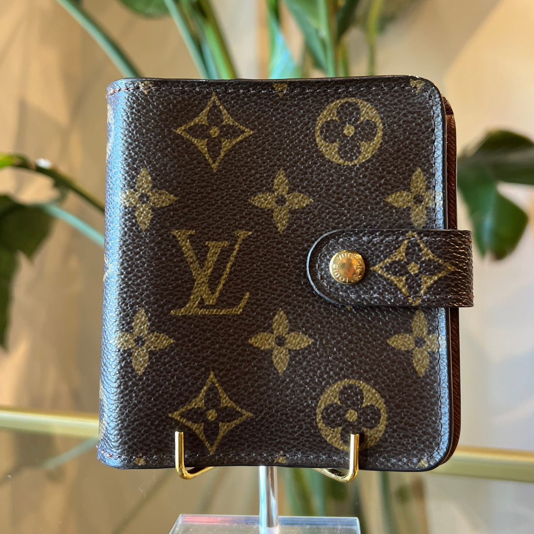 LOUIS VUITTON Zippy Brown Monogram Canvas Compact Bifold Wallet