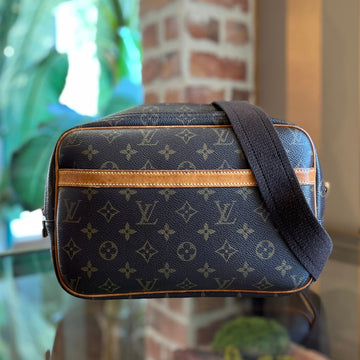 LOUSI VUITTON Reporter PM Monogram Canvas Crossbody Bag