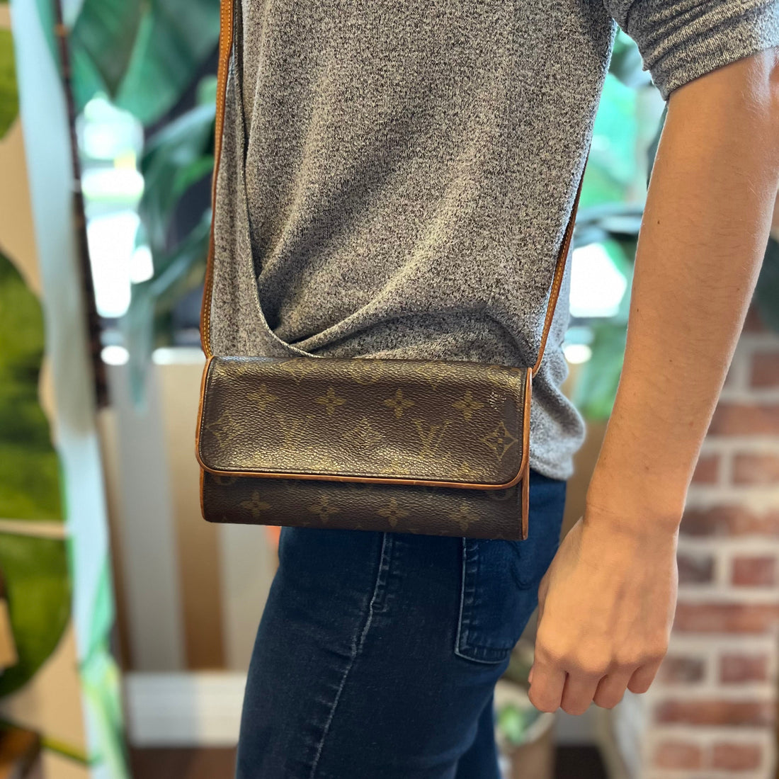 LOUIS VUITTON Vintage Monogram Twin Pm