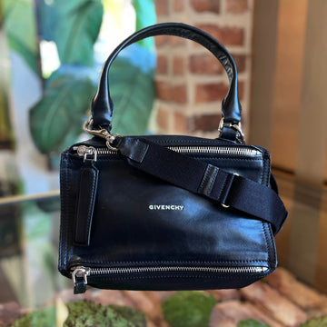 GIVENCHY Black Smooth Leather Pandora