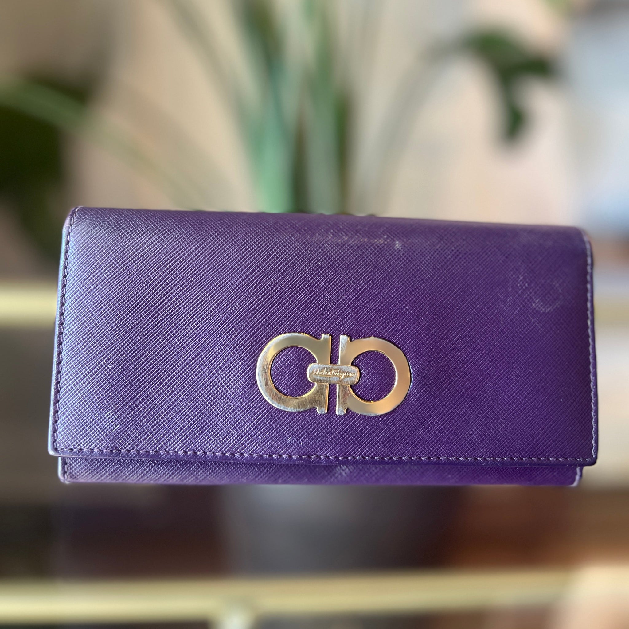 FERRAGAMO Leather Gancini Continental Wallet