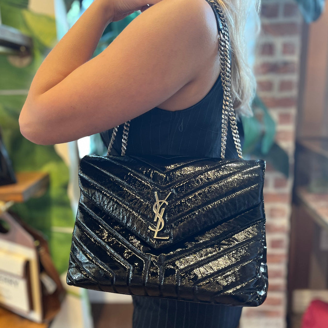 SAINT LAURENT Loulou Medium Y Quilted Patent Shoulder Bag