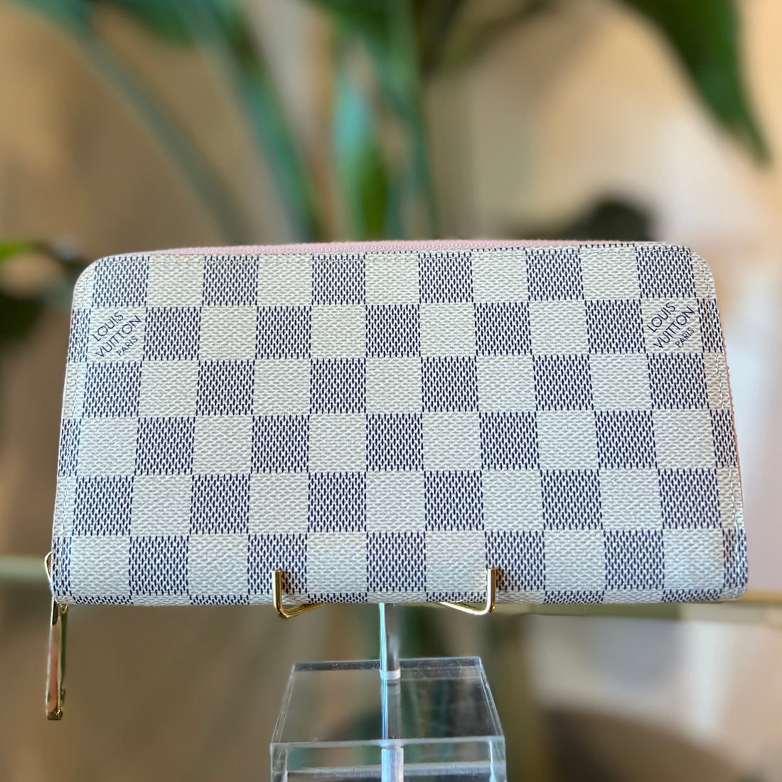 LOUIS VUITTON Damier Azur Canvas Zippy Wallet