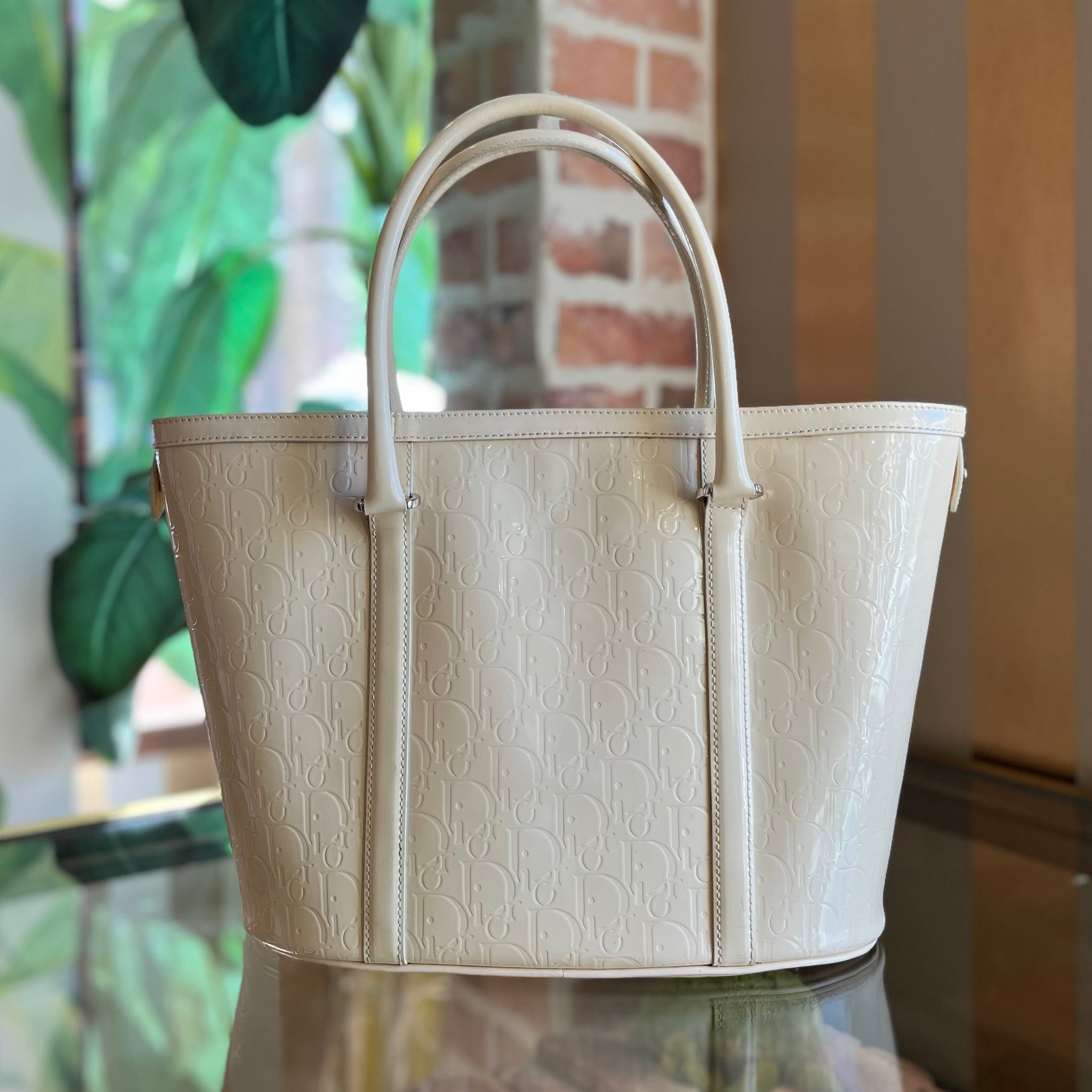 CHRISTIAN DIOR Dior Oblique Embossed Patent Leather Shopper Tote