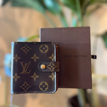 LOUIS VUITTON Zippy Brown Monogram Canvas Compact Bifold Wallet