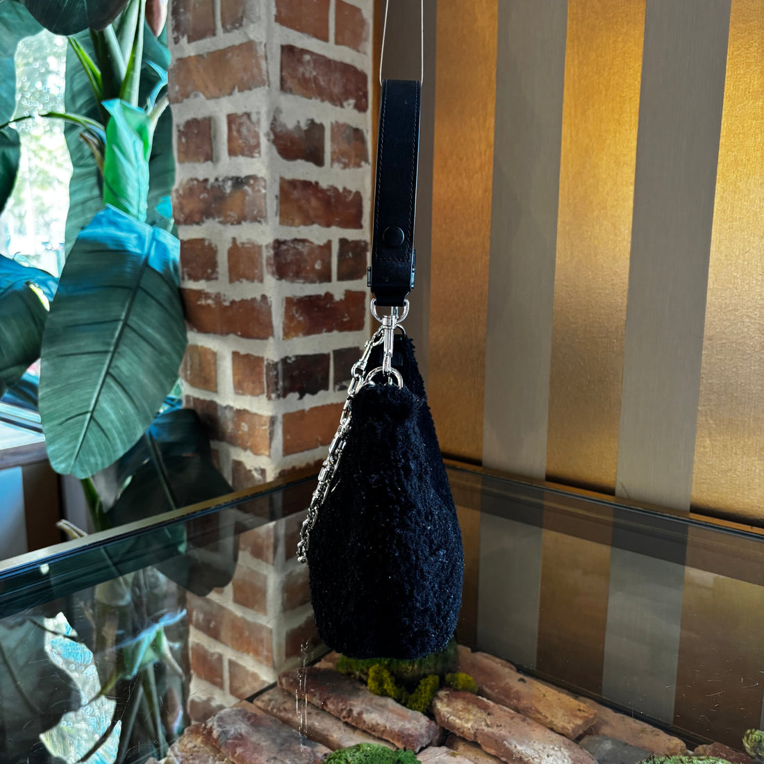 MARC JACOBS Teddy Curve Bag