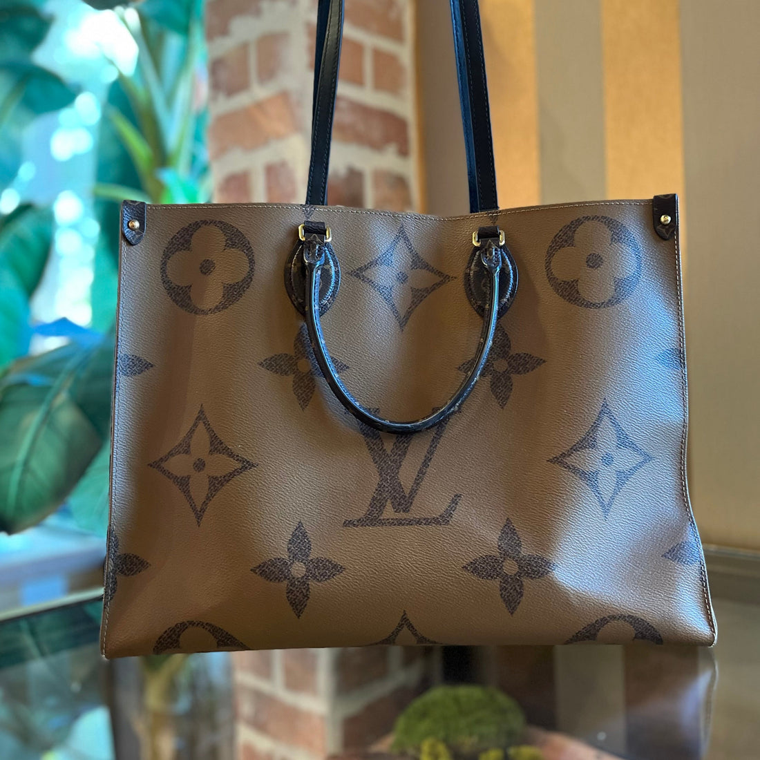 LOUIS VUITTON OnTheGo GM Giant Monogram Reverse Canvas Tote Bag
