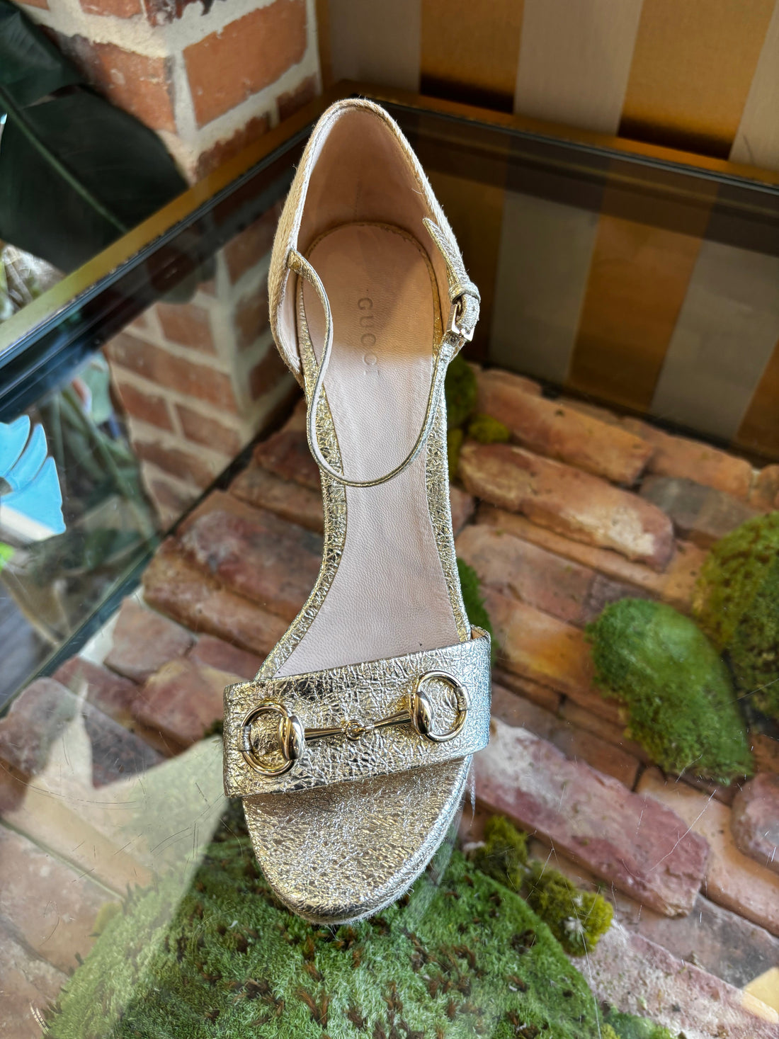 GUCCI Gold Crackled Leather Carolina Espadrilles Wedges