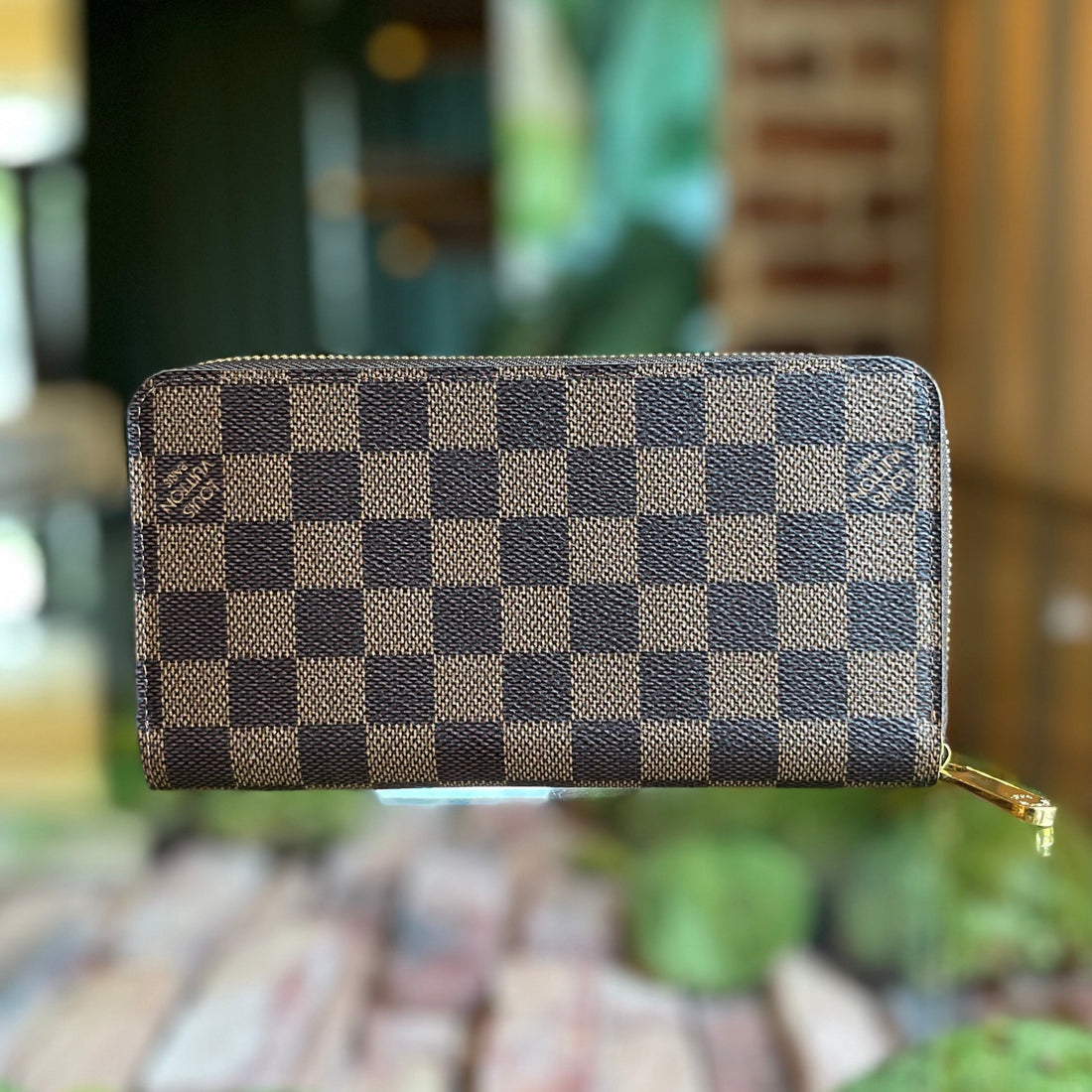 LOUIS VUITTON Zippy Damier Ebene Wallet