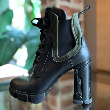 PRADA Chelsea Vitello Montana Neoprene Lace Up Boots SZ37.5(7.5US)