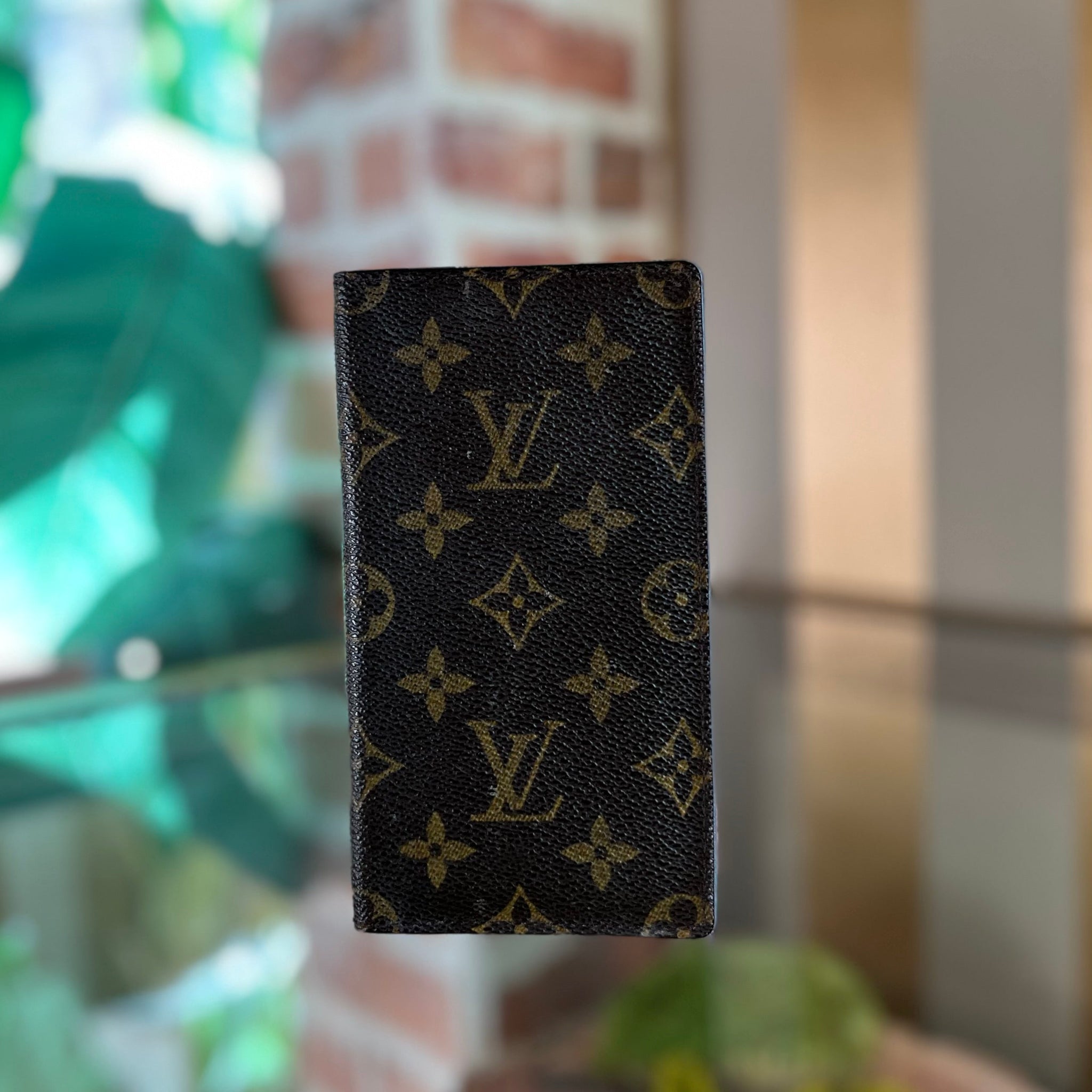 LOUIS VUITTON Monogram Checkbook Wallet