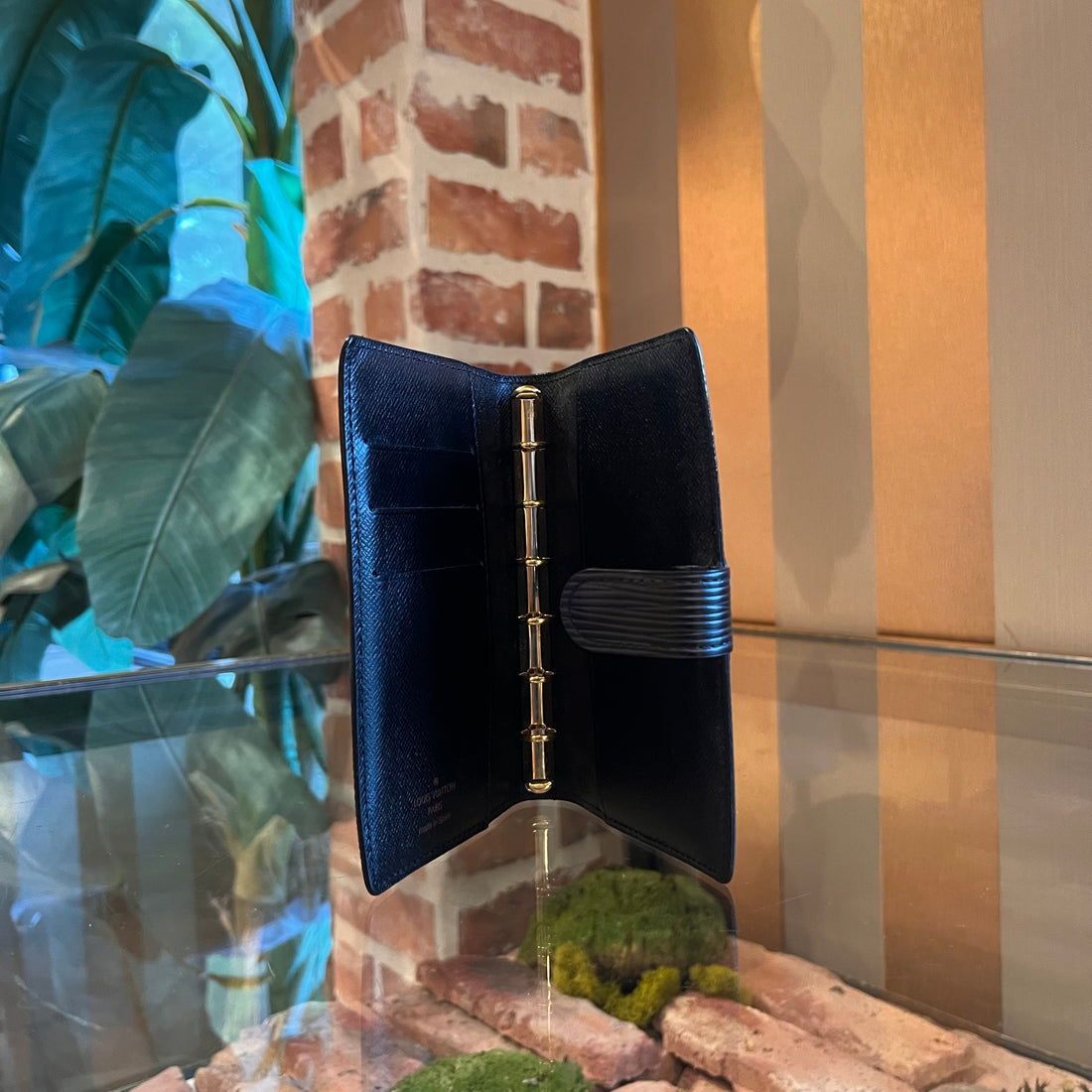 LOUIS VUITTON Vintage Black Epi Agenda Ring Cover