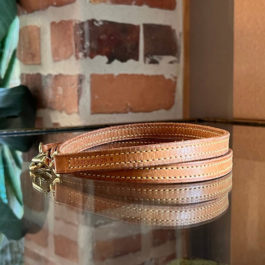 LOUIS VUITTON Brown Vachetta Strap