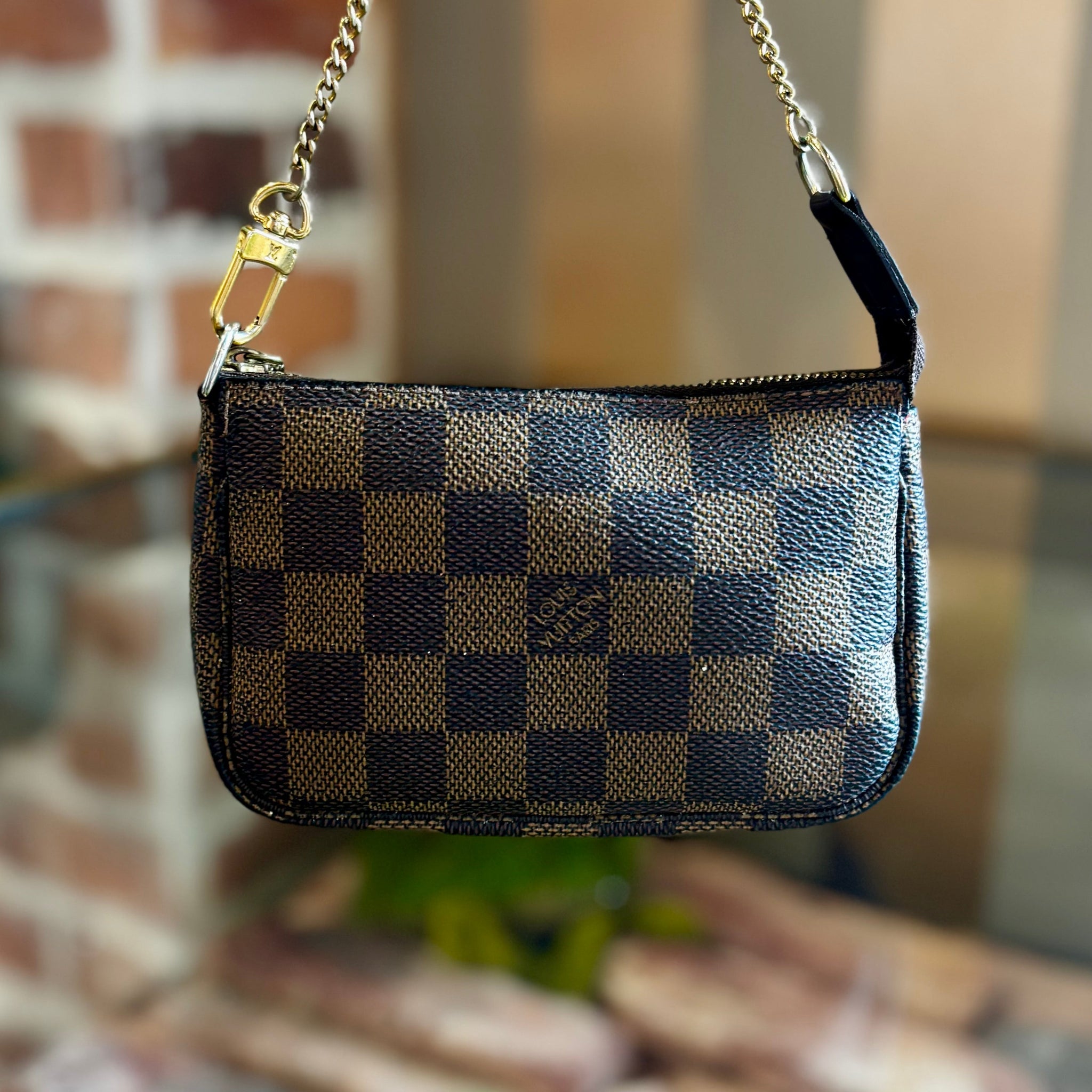 LOUIS VUITTON Damier Ebene Mini Pochette Accessories