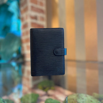 LOUIS VUITTON Vintage Black Epi Agenda Ring Cover