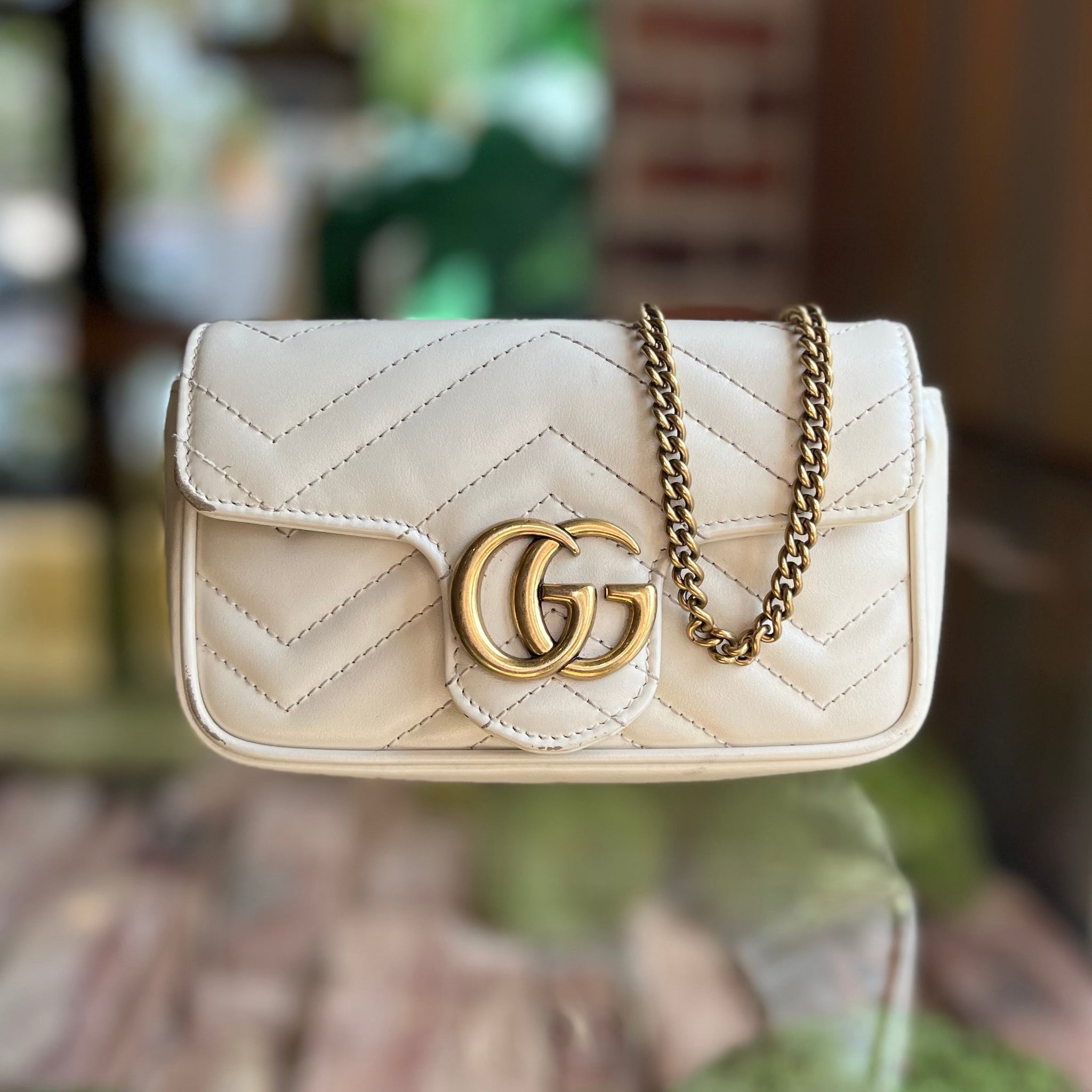 GUCCI GG Marmont White Matelassé Calfskin Crossbody Bag