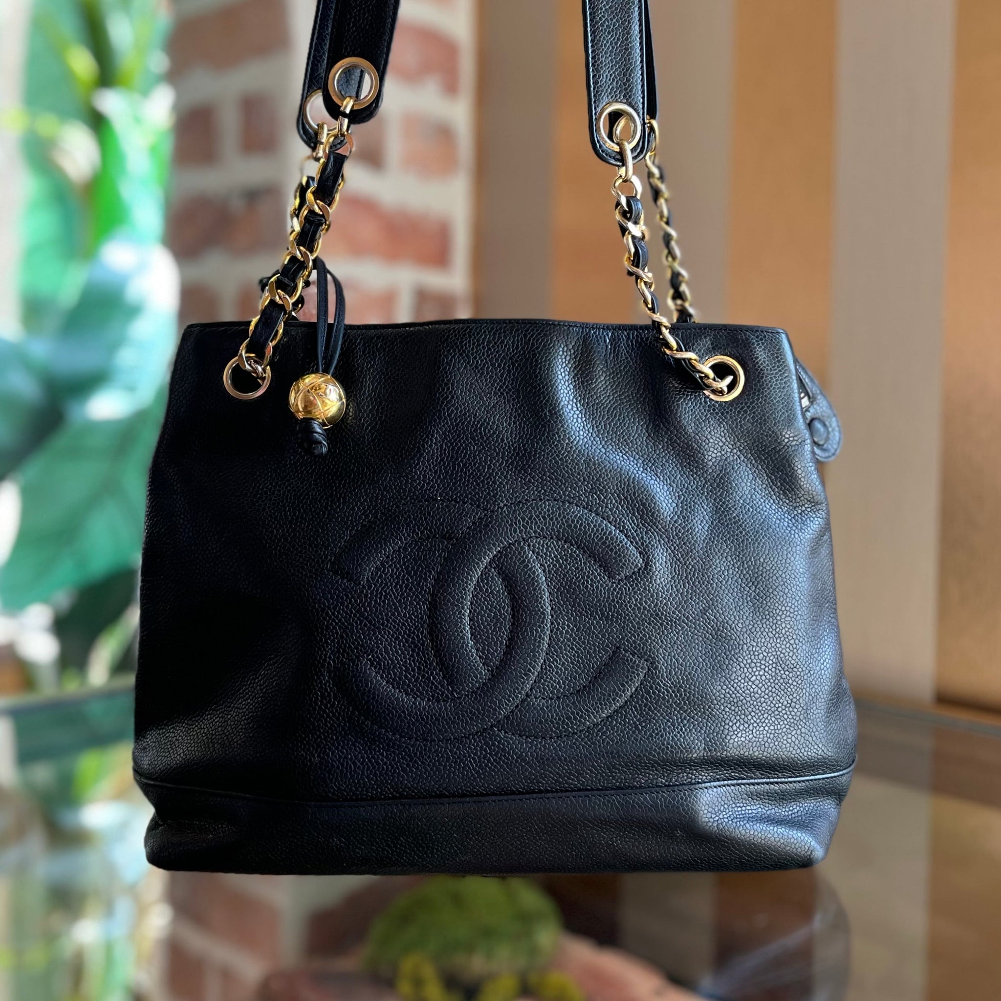 CHANEL Timeless CC Caviar Vintage Tote Bag