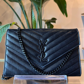 SAINT LAURENT Monochrome Chain Black Grain De Poudre Monogram Crossbody