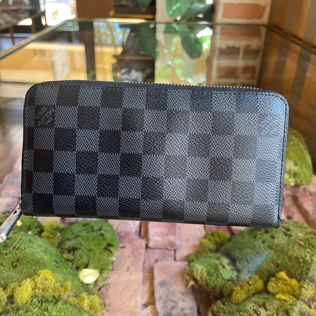 LOUIS VUITTON Damier Graphite Zippy Wallet CA6003