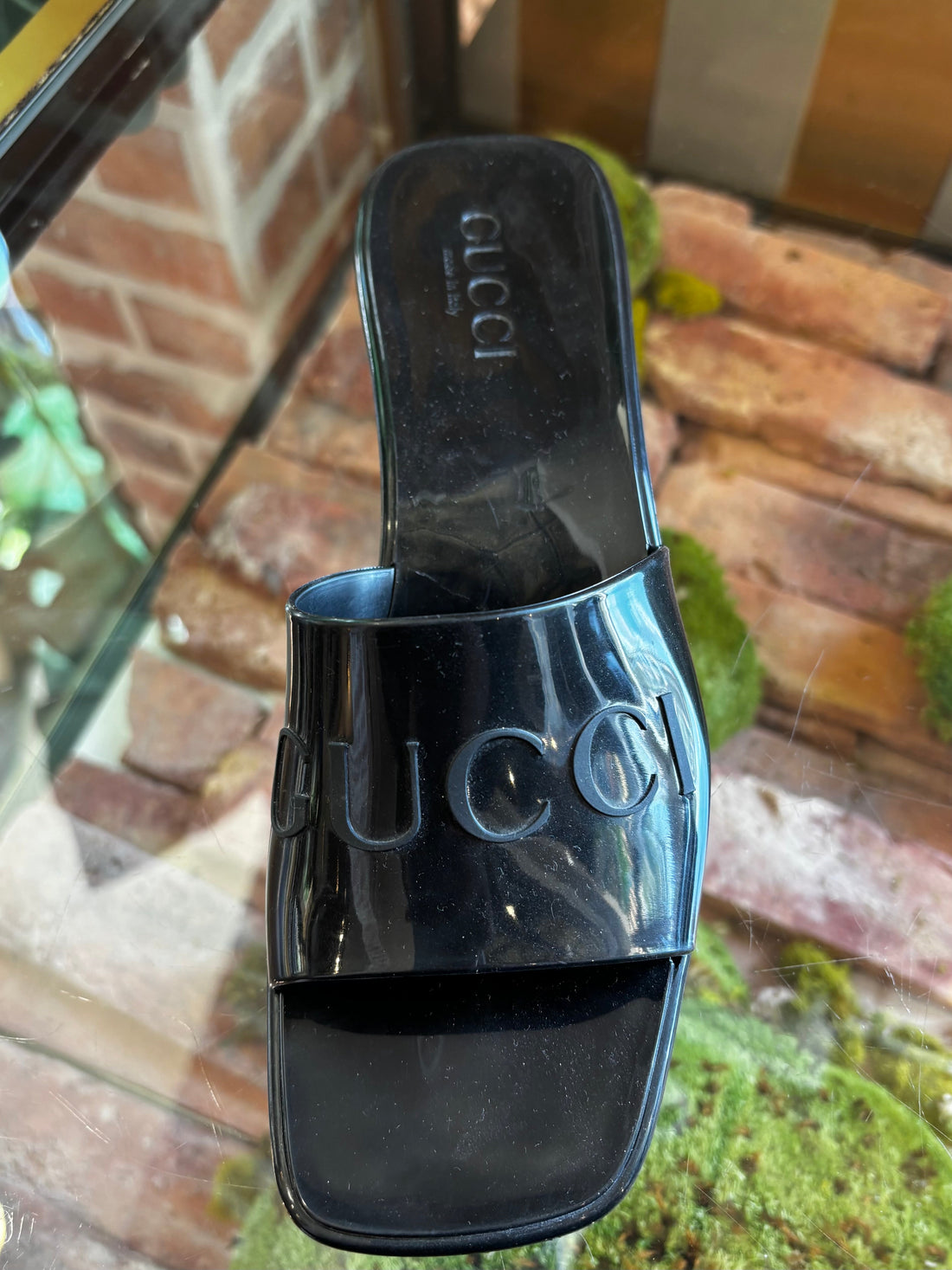 GUCCI Black Rubber Logo Platform Sandals