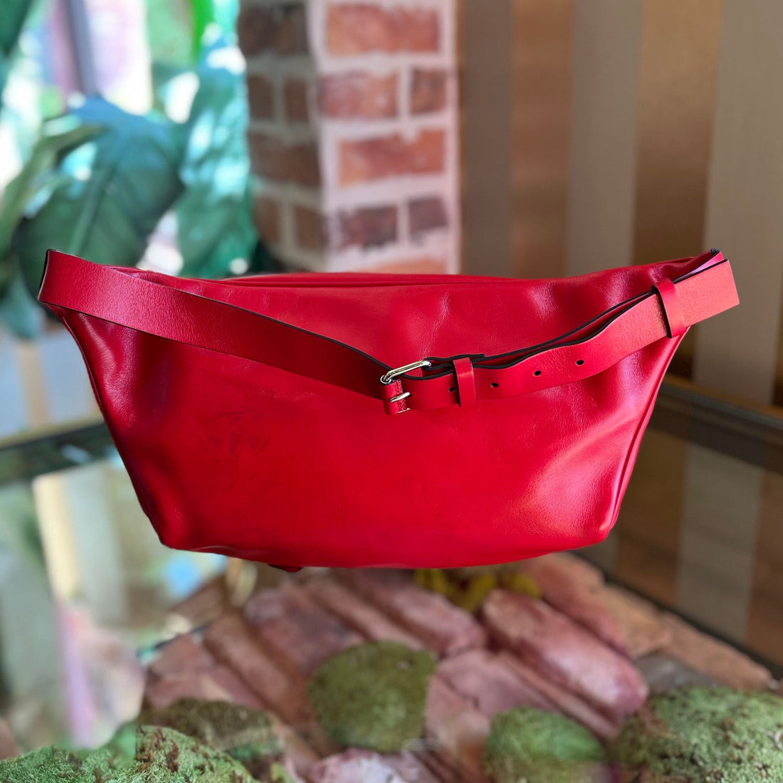 VALENTINO VRing Shiny Leather Oversized Belt Bag SZ95(M)