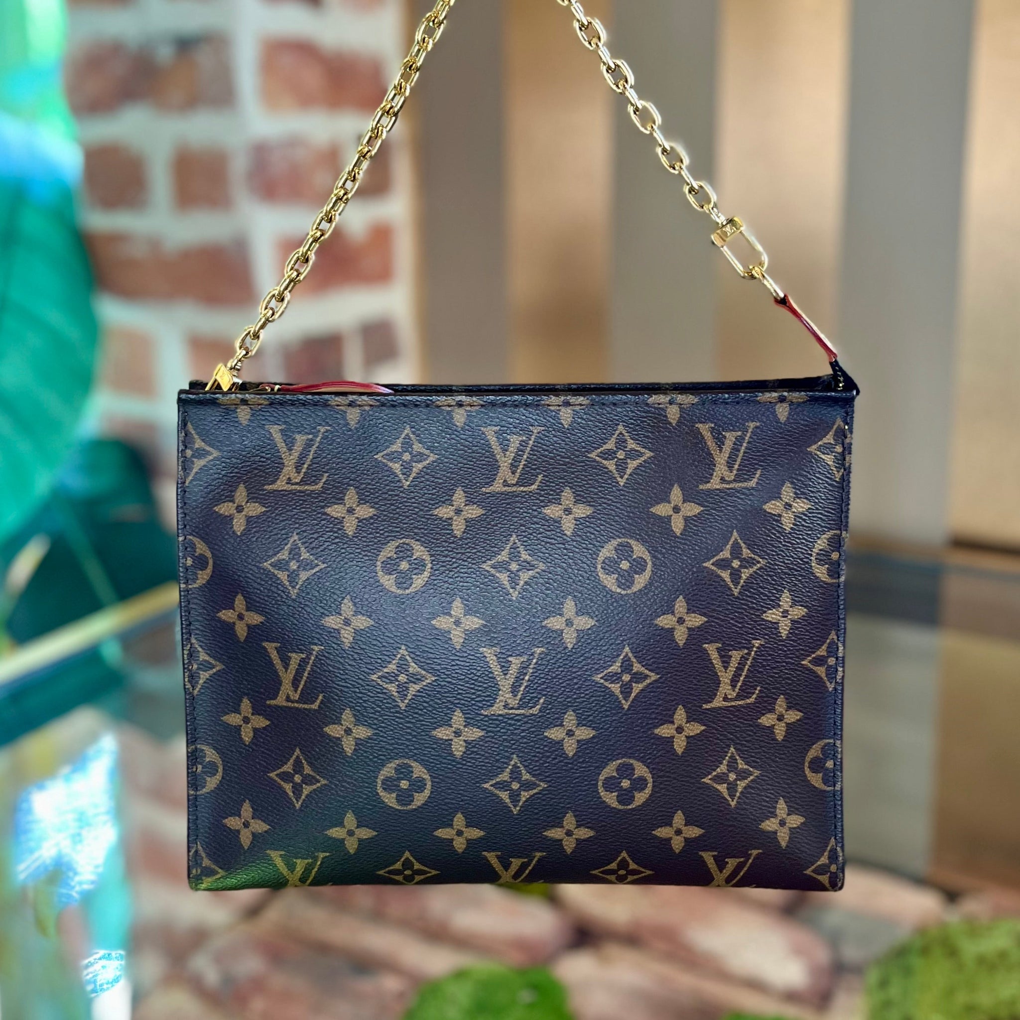 LOUIS VUITTON Monogram Toiletry Pouch Set