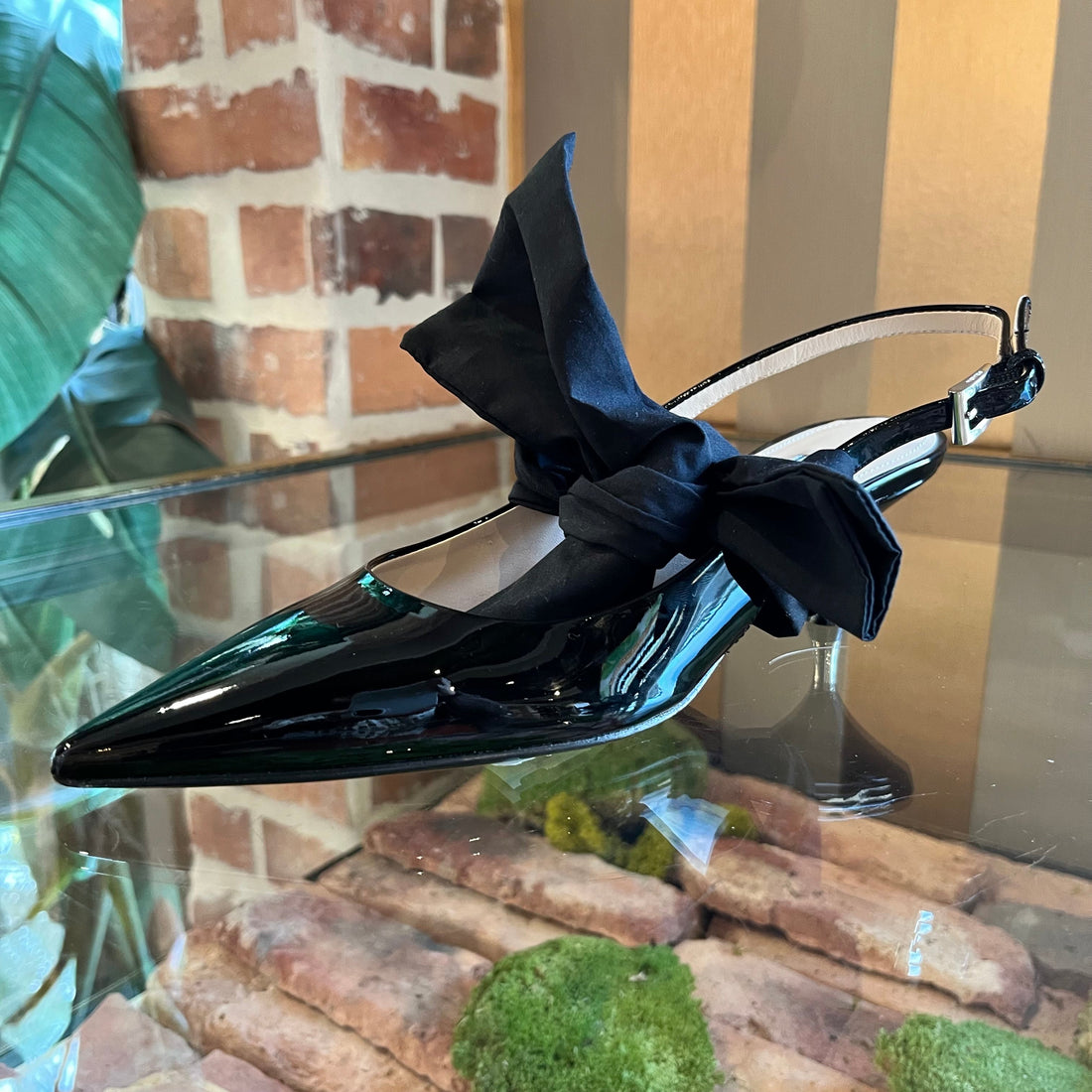 PRADA Black Patent Leather Pointed Toe Sling Backs w/bow SZ 36.5 (6.5 US)