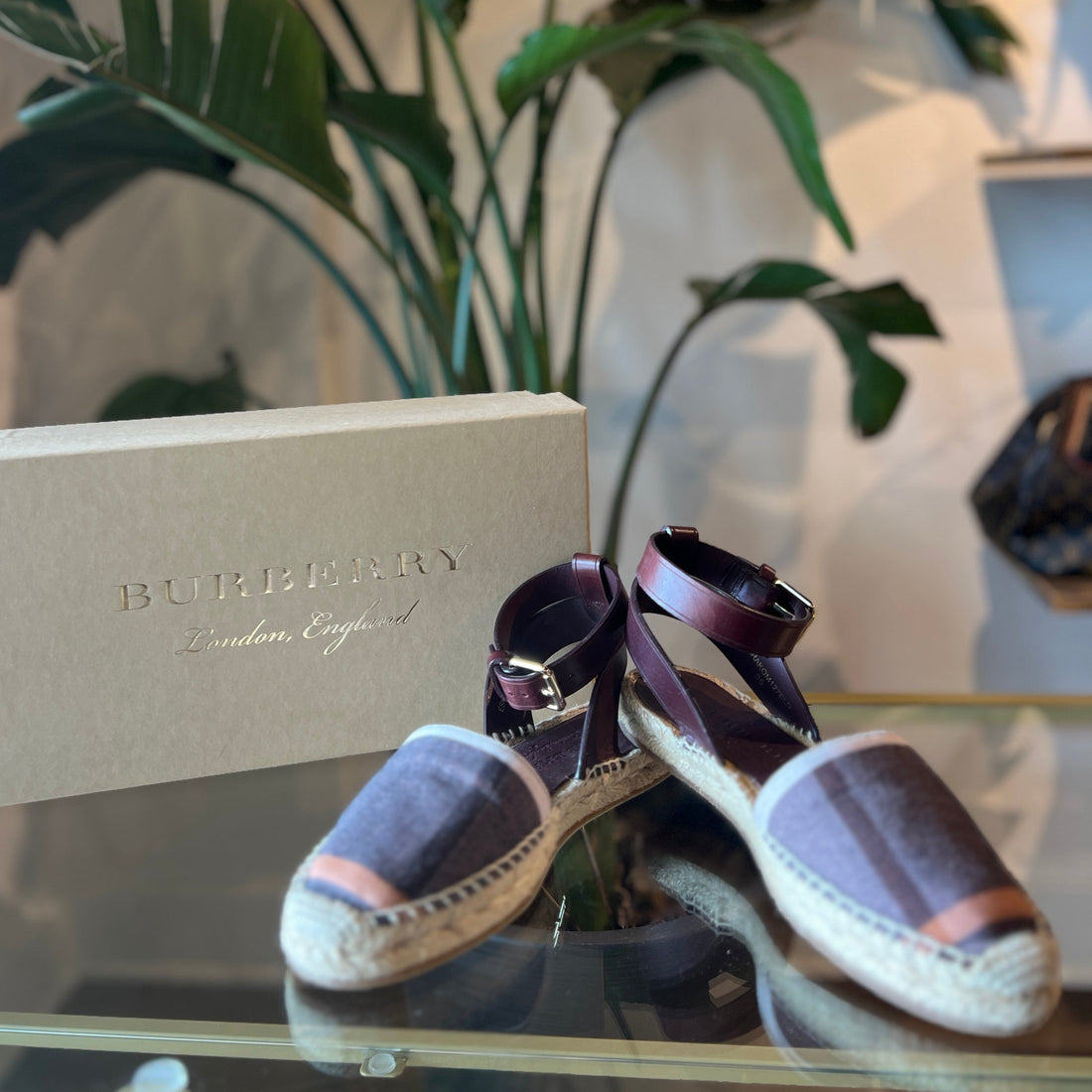 BURBERRY New Castle Abbie Flat Espadrilles 35