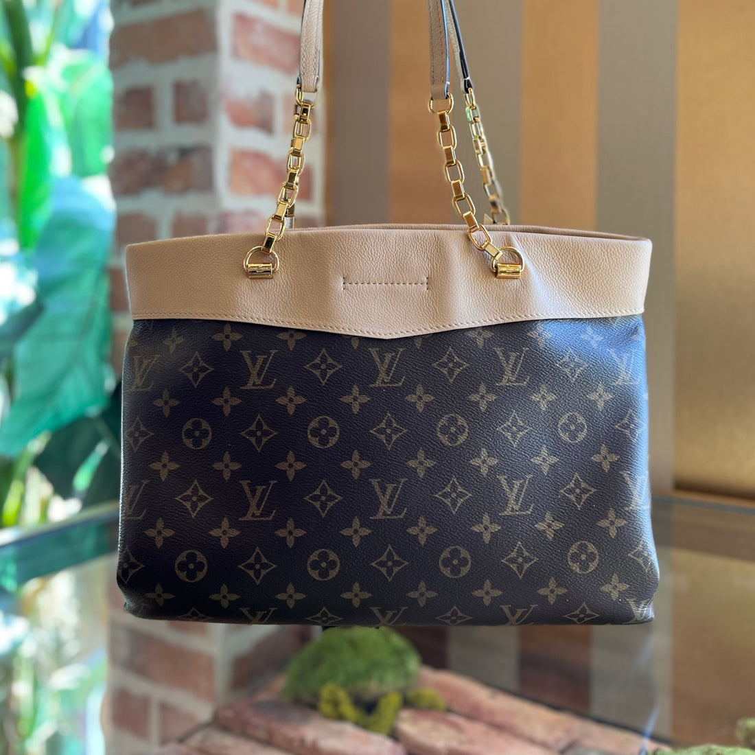 LOUIS VUITTON Pallas Shopper Monogram Canvas Tote Bag
