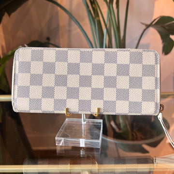 LOUIS VUITTON Damier Azur Clemence Wallet