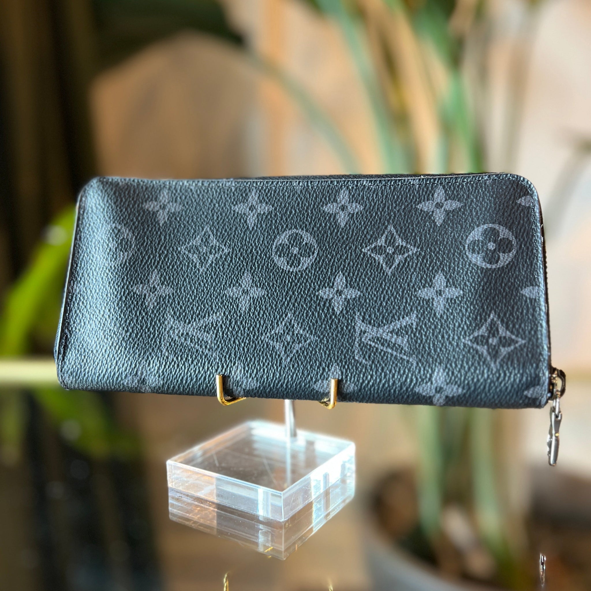 LOUIS VUITTON Monogram Eclipse Vertical Zippy Wallet