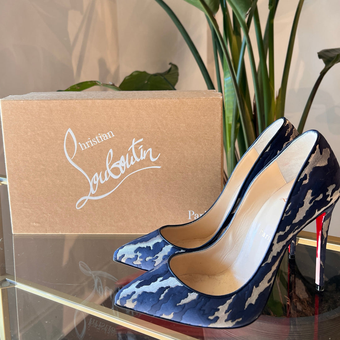 CHRISTIAN LOUBOUTIN Pigalle Follies 100 SZ 39