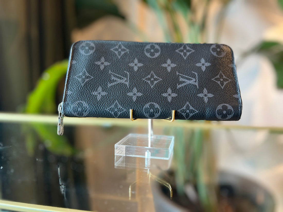 LOUIS VUITTON Monogram Eclipse Vertical Zippy Wallet