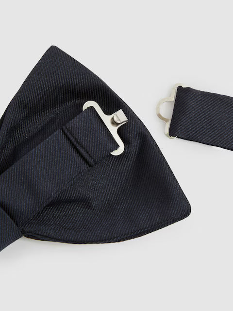 Boyle Grosgrain Silk Bow Tie in Dark Navy