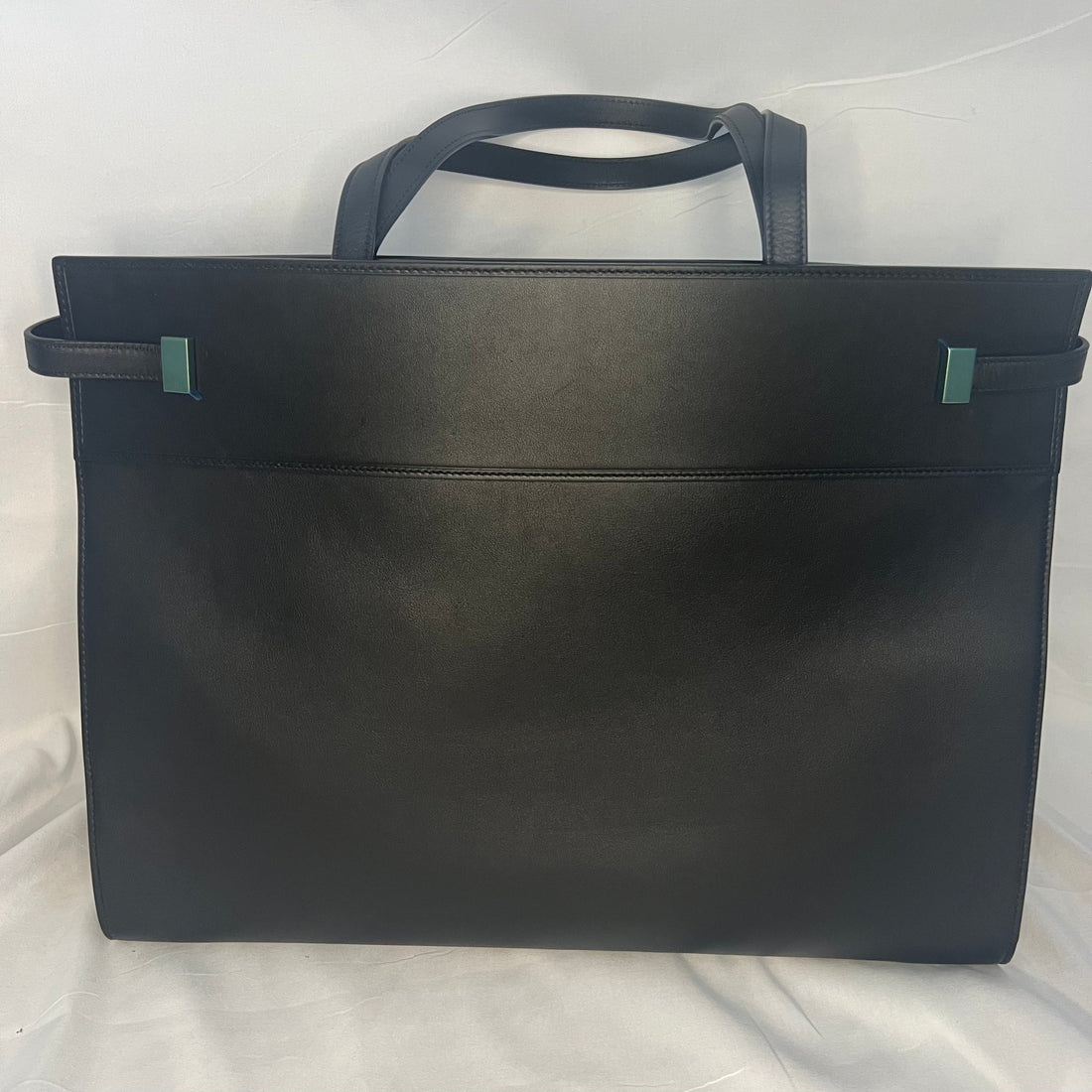 Black Manhattan Medium Tote